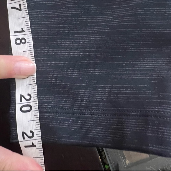 OUTDOOR VOICES 21” crop leggings - Picture 6 of 7